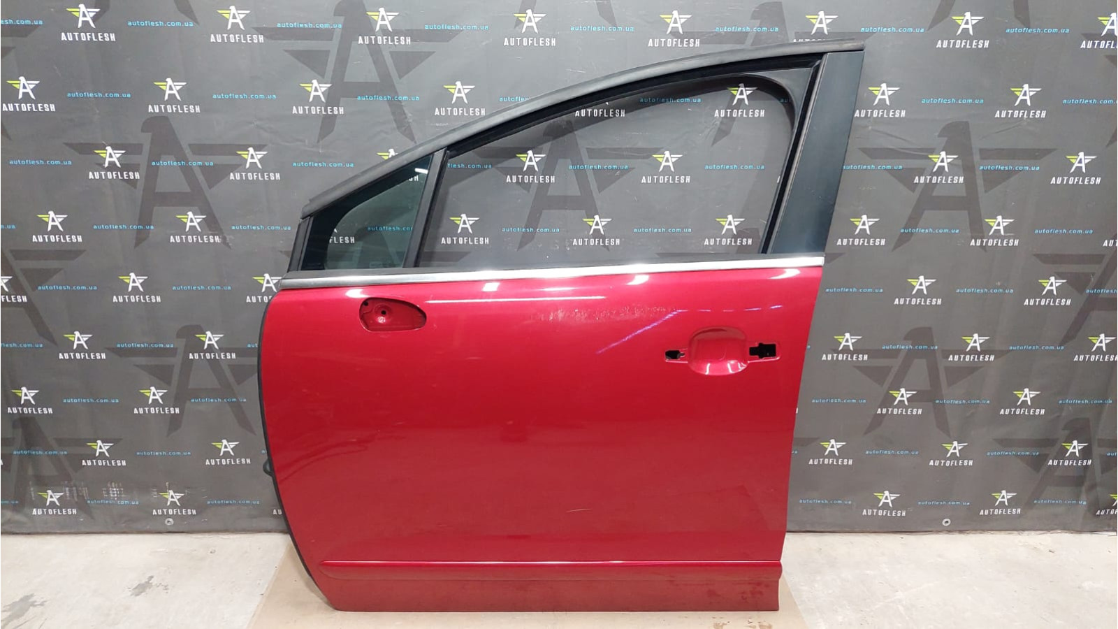 Дверь передняя левая, дверь водительская 9002AR, 9002CN Peugeot 5008 пежо бу Дверь передняя левая, дверь водительская 9002AR, 9002CN Peugeot 5008 пежо бу